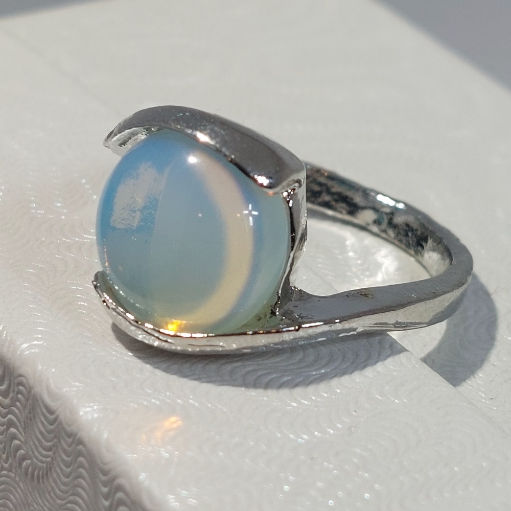 2 For $20 Sale Fashion Jewelry Ring Size 7.5 Crystal Iridescent Gemstone Silver - Picture 4 of 10